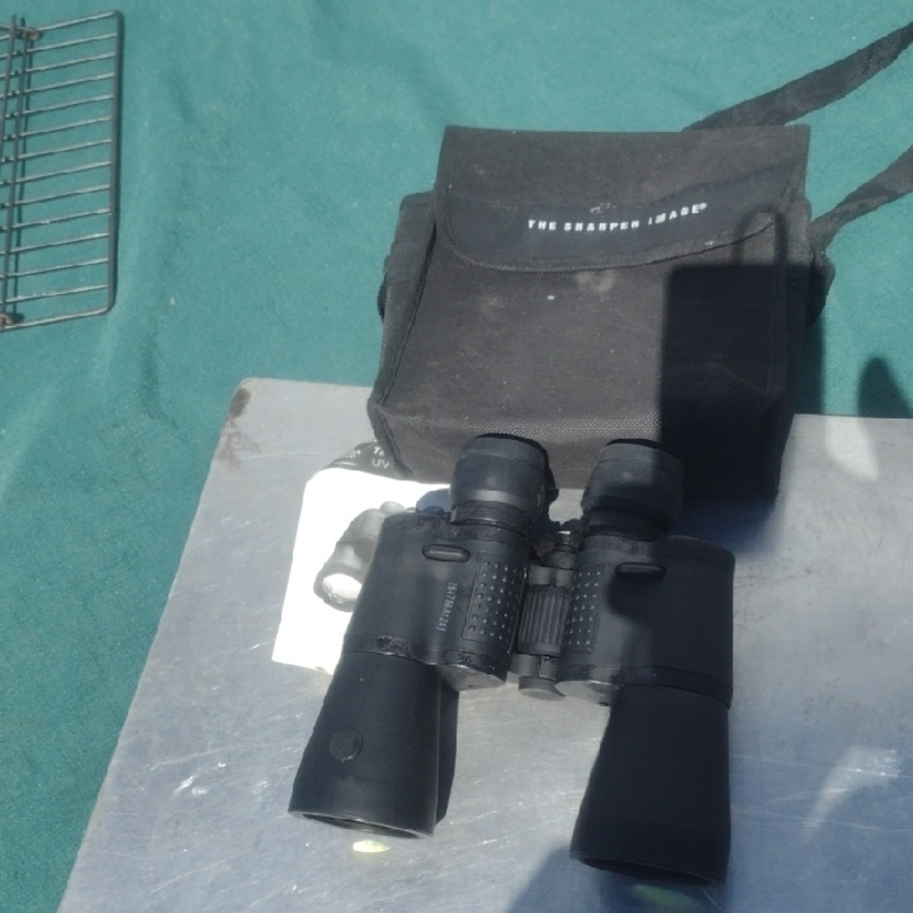 Sharper Image Black Binoculars With Case - image 1